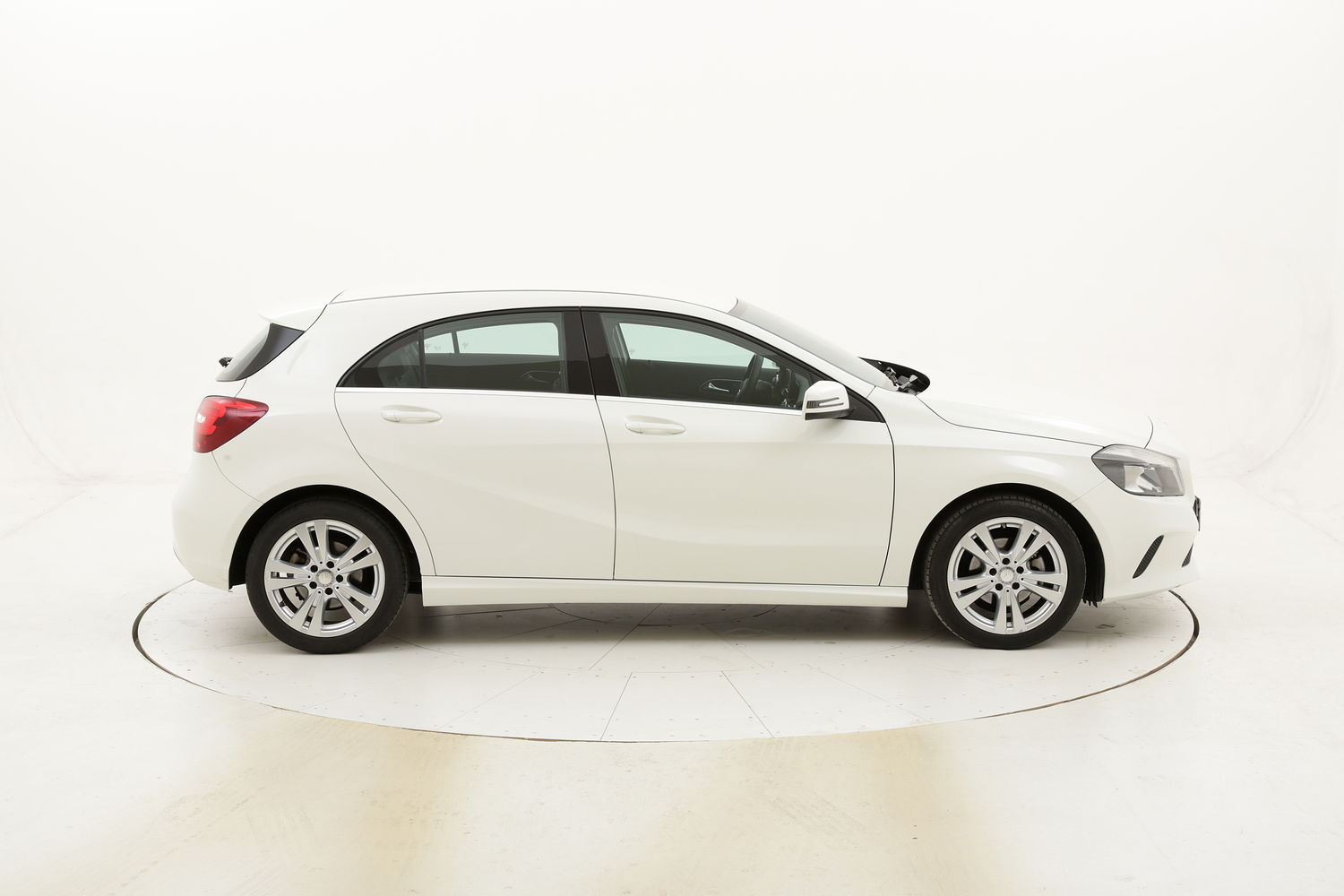 Mercedes Classe A 180d Business usata del 2016 con 75.787 km