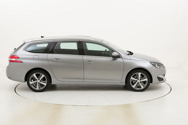 Peugeot 308 SW Allure usata del 2016 con 136.036 km