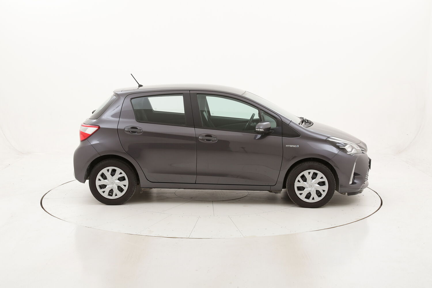 Toyota Yaris Hybrid Business usata del 2018 con 47.563 km
