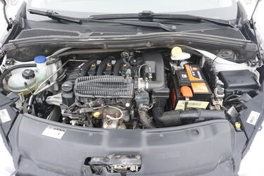 Vano motore di Peugeot 208