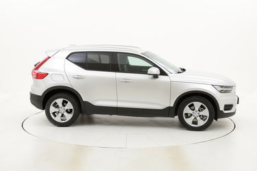 Volvo XC40 D4 R-design AWD Geartronic usata del 2020 con 18.454 km