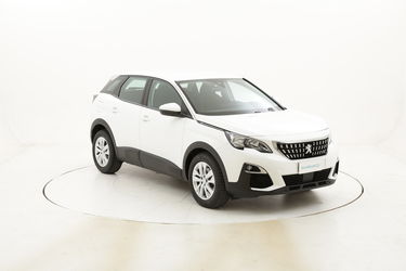 Peugeot 3008 Active usata del 2019 con 14.747 km