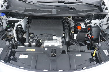 Peugeot 3008 Vano motore Vano motore di Peugeot 3008
