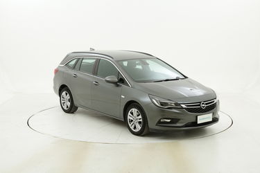 Opel Astra usata del 2017 con 90.766 km