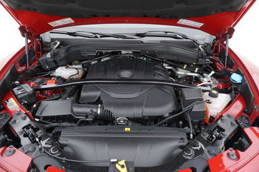 Alfa Romeo Stelvio Vano motore Alfa Romeo Stelvio Vano motore