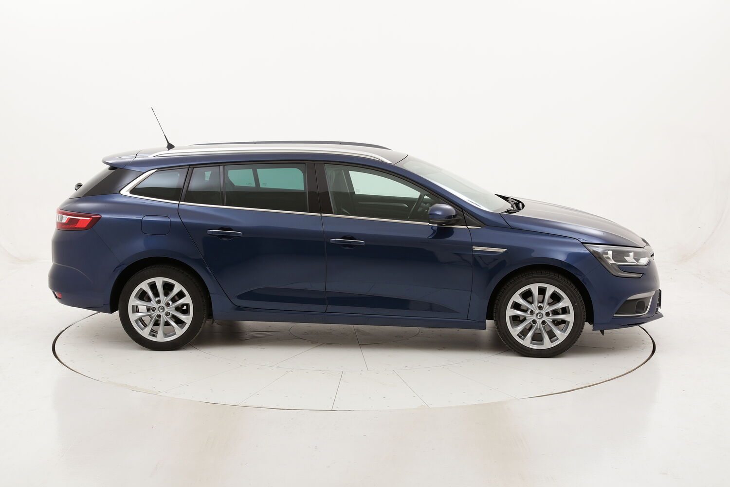 Renault Mégane Sporter Energy Intens EDC usata del 2017 con 123.564 km