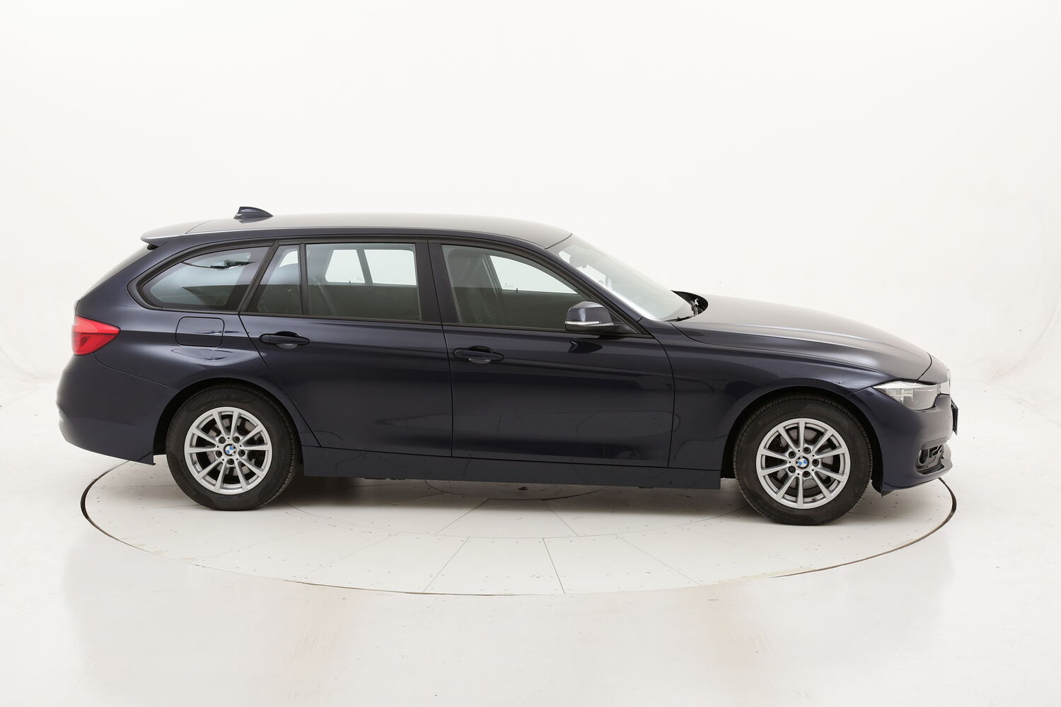 BMW Serie 3 318d Touring Business Advantage Aut. usata del 2017 con 117.201 km