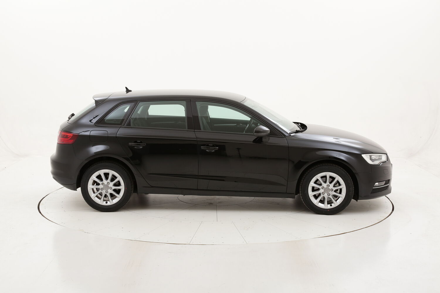 Audi A3 SPB Business usata del 2015 con 87.546 km