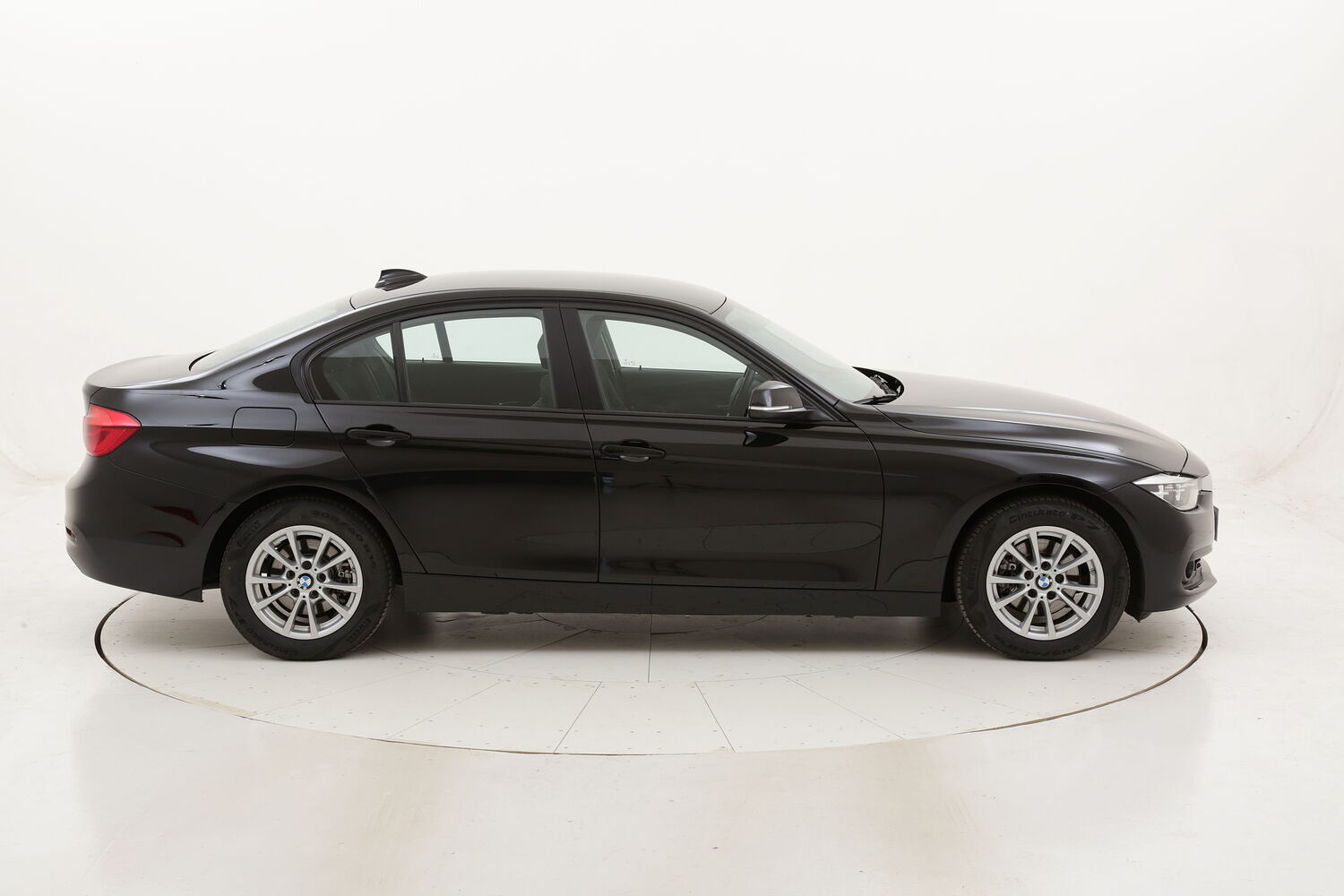 BMW Serie 3 318d usata del 2017 con 43.126 km