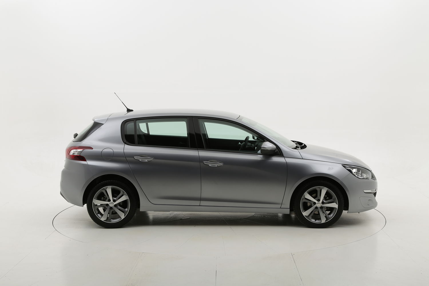 Peugeot 308 usata del 2017 con 10.405 km