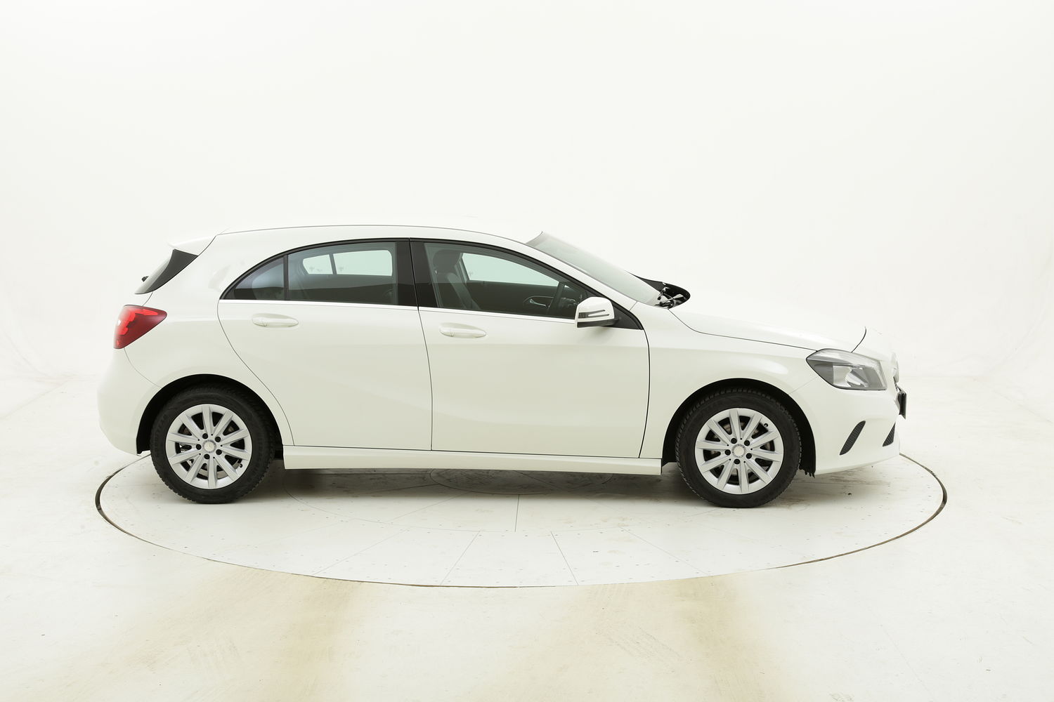 Mercedes Classe A 180d Business Aut. usata del 2016 con 67.932 km