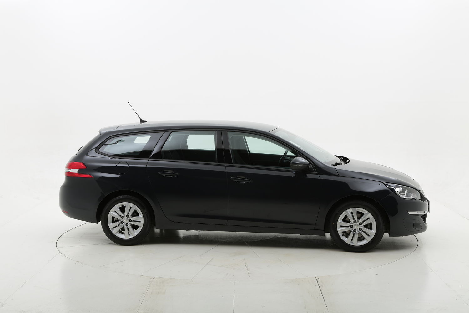 Peugeot 308 usata del 2017 con 69.495 km