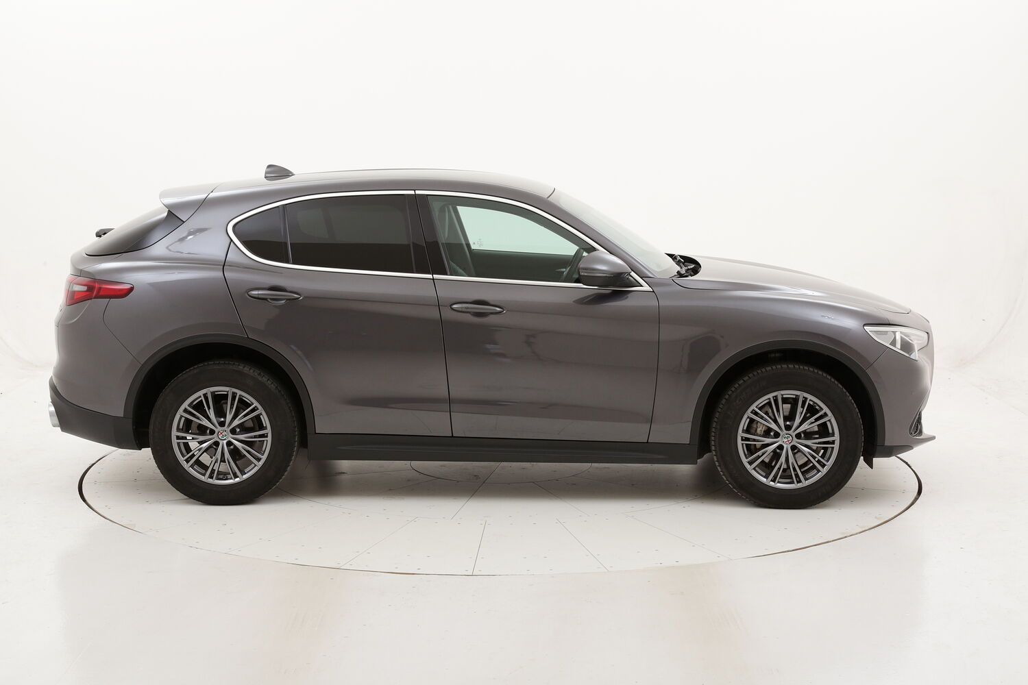 Alfa Romeo Stelvio Executive Q4 AT8 usata del 2018 con 110.742 km