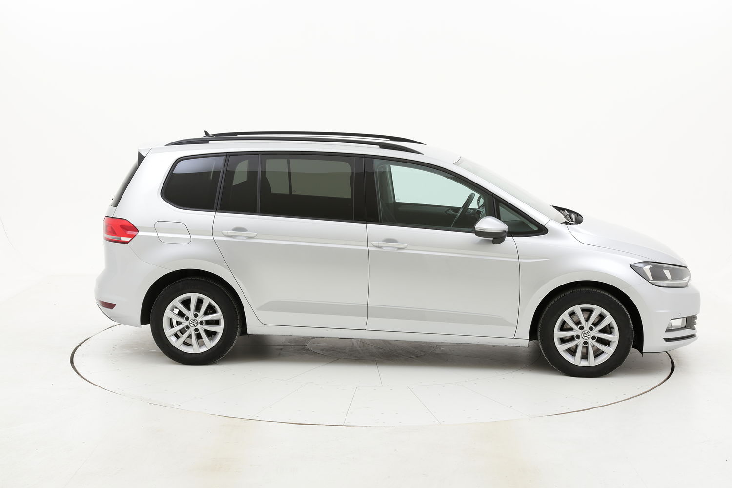 Volkswagen Touran usata del 2016 con 57.985 km