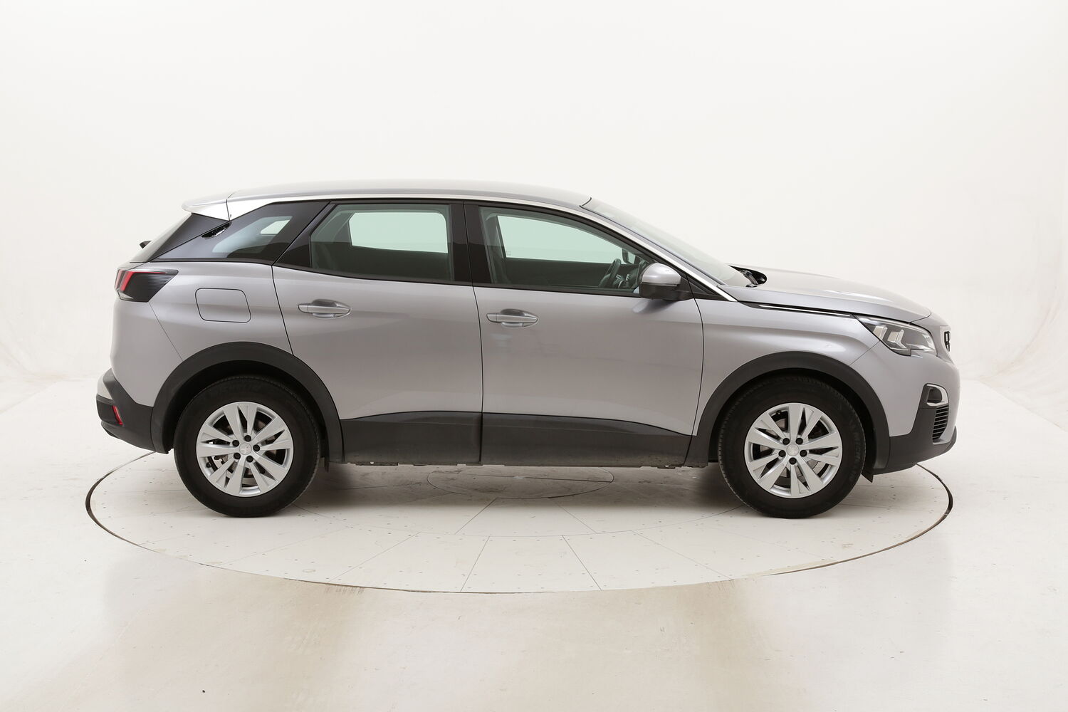 Peugeot 3008 Business EAT8 usata del 2018 con 77.102 km