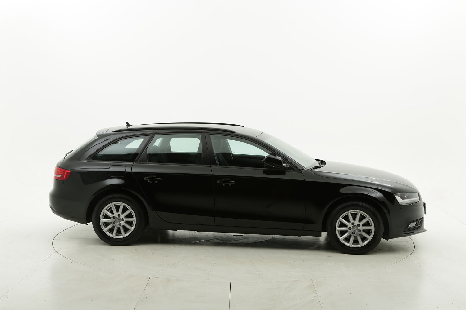 Audi A4 usata del 2014 con 145.956 km