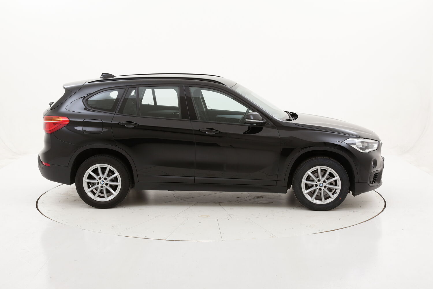 BMW X1 16d sDrive Business usata del 2019 con 52.411 km