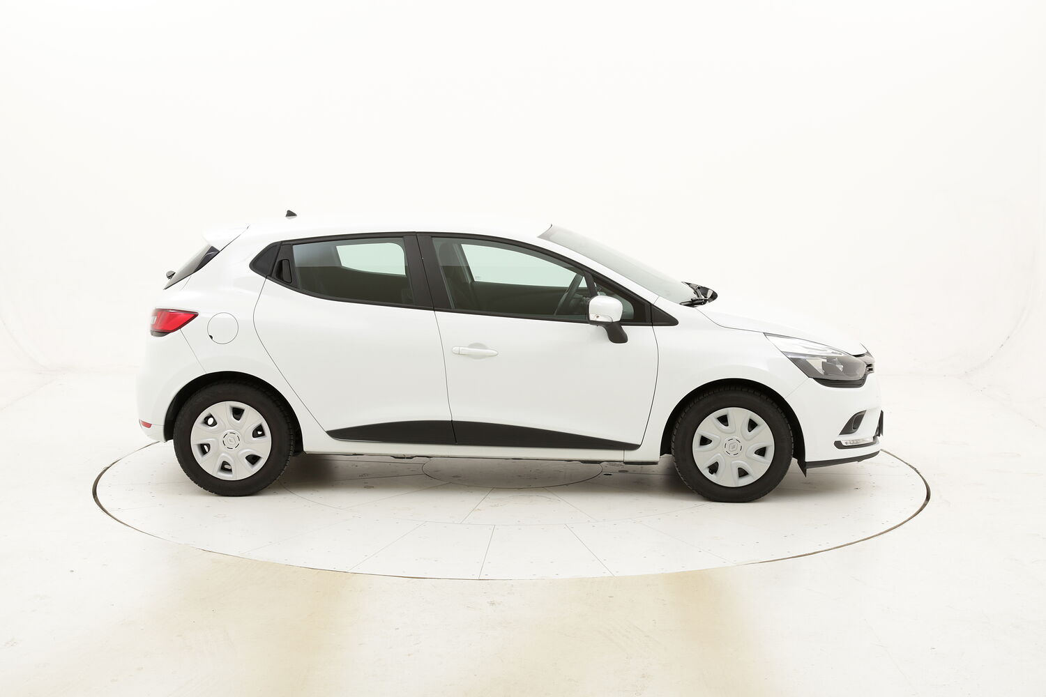 Renault Clio Energy Life usata del 2017 con 63.415 km