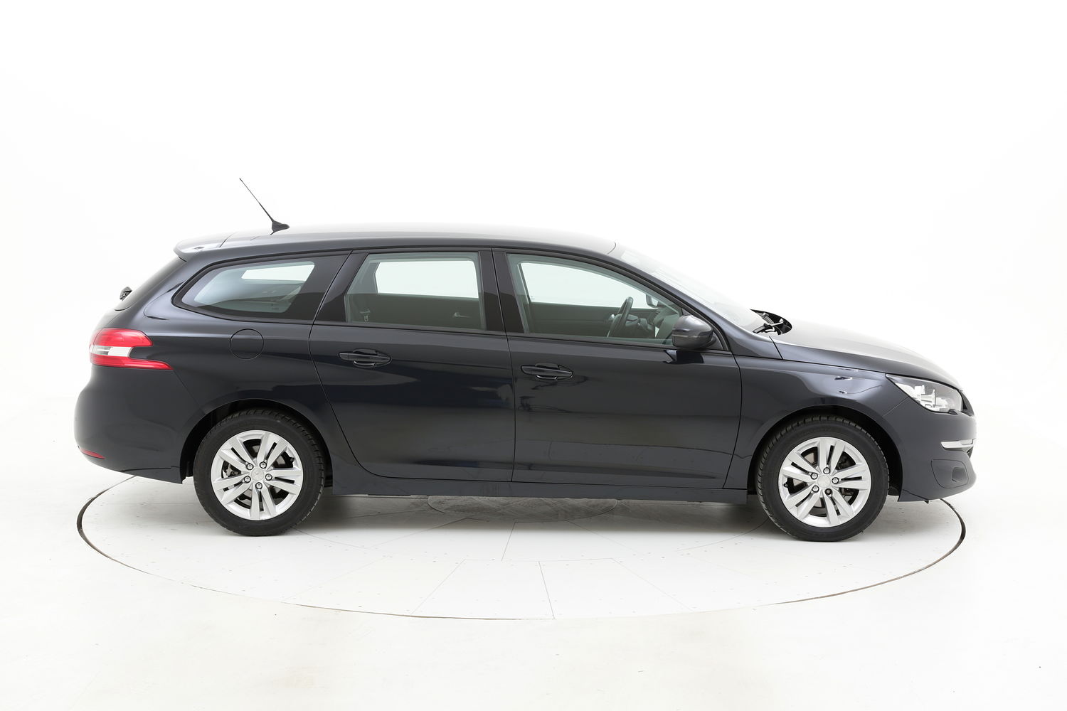 Peugeot 308 usata del 2015 con 96.031 km