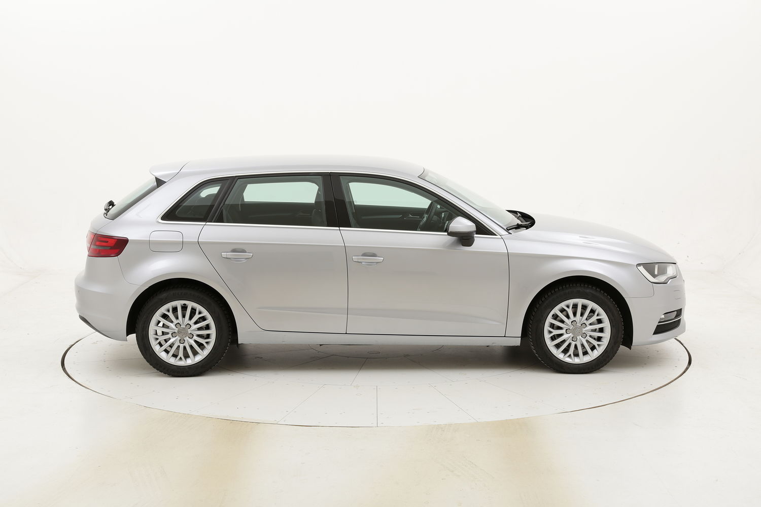 Audi A3 SPB Ambiente S tronic usata del 2016 con 50.929 km