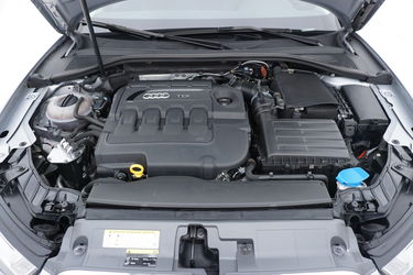 Audi A3 Vano motore Vano motore di Audi A3