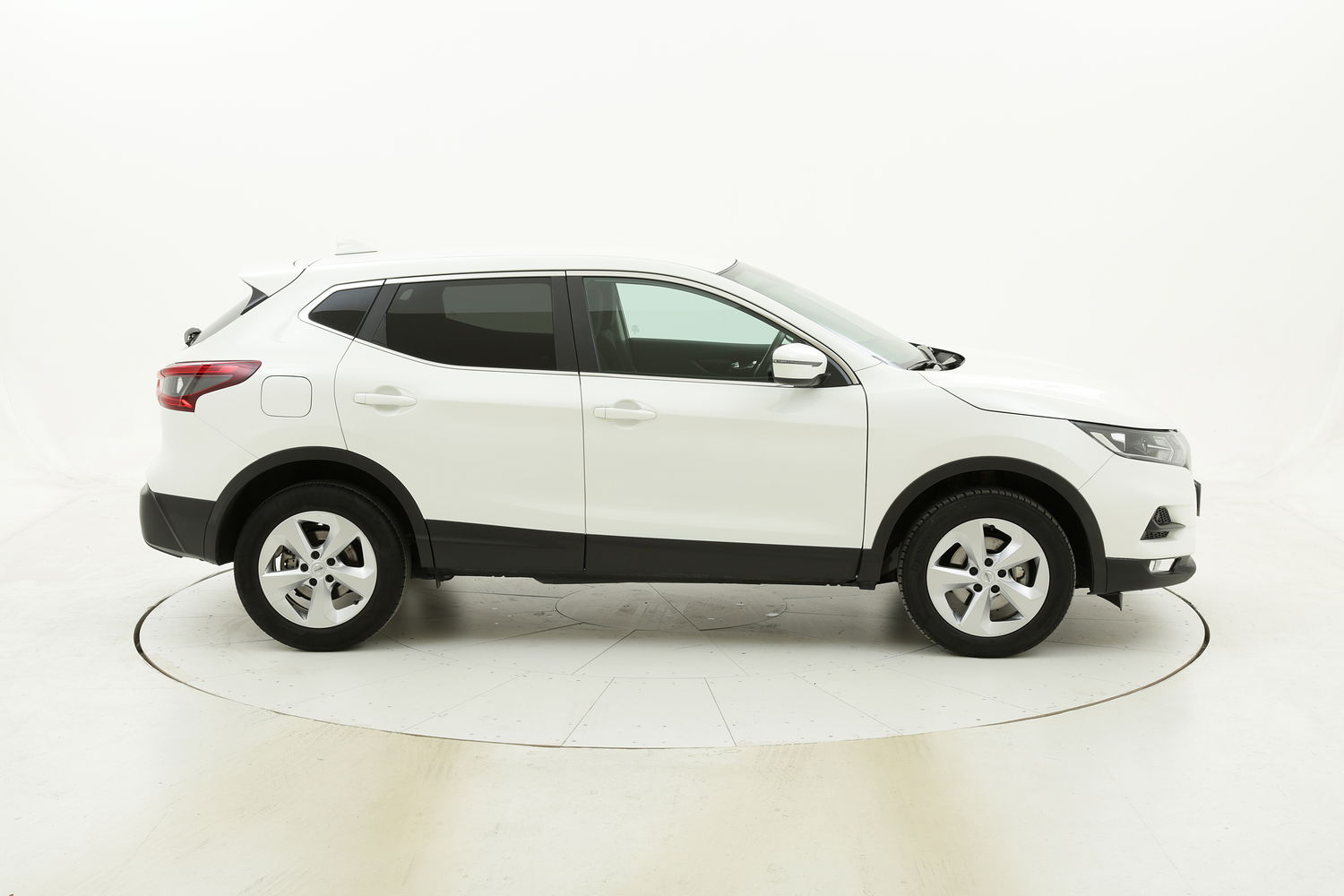 Nissan Qashqai usata del 2017 con 30.414 km