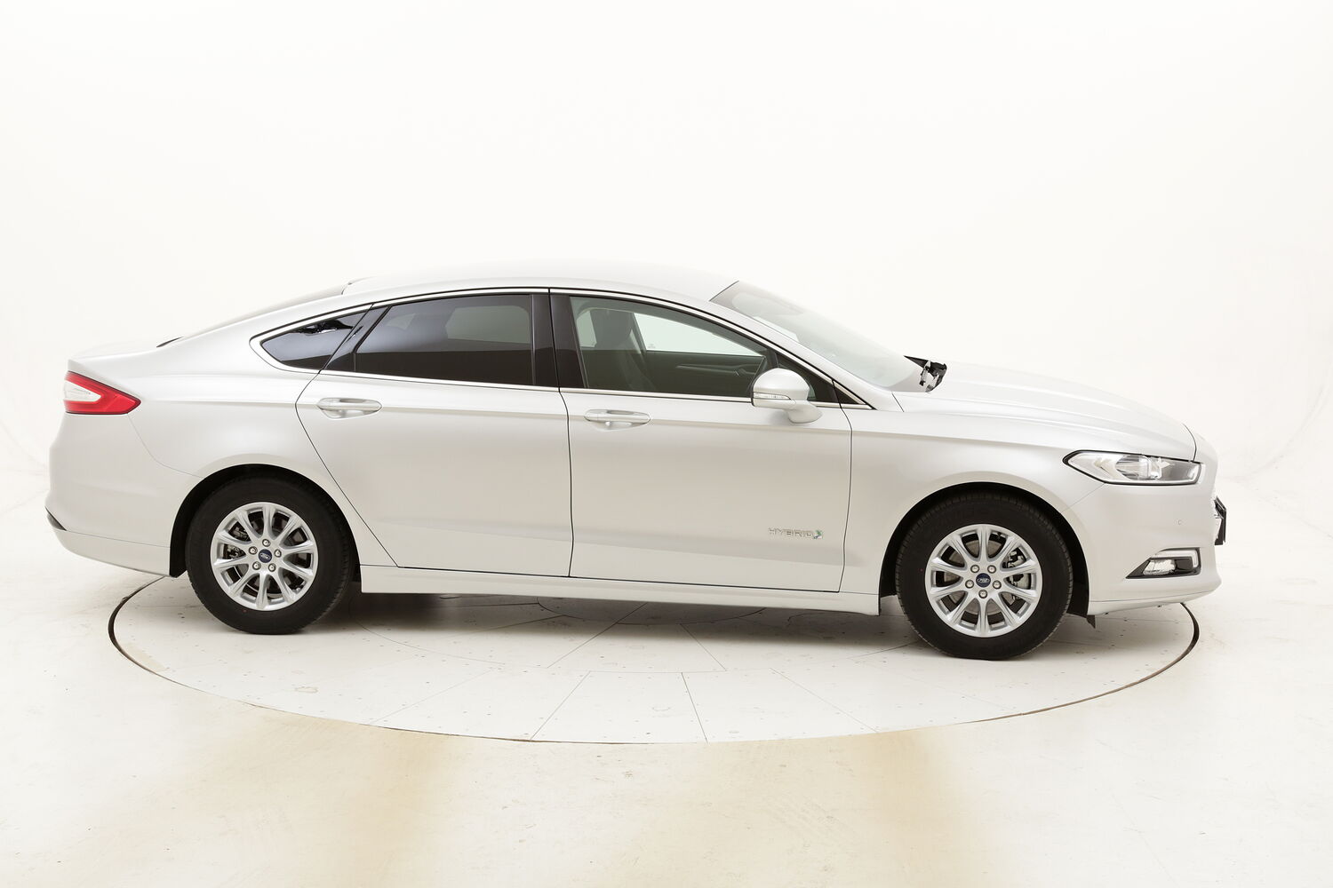 Ford Mondeo Hybrid Titanium Business usata del 2018 con 58.580 km