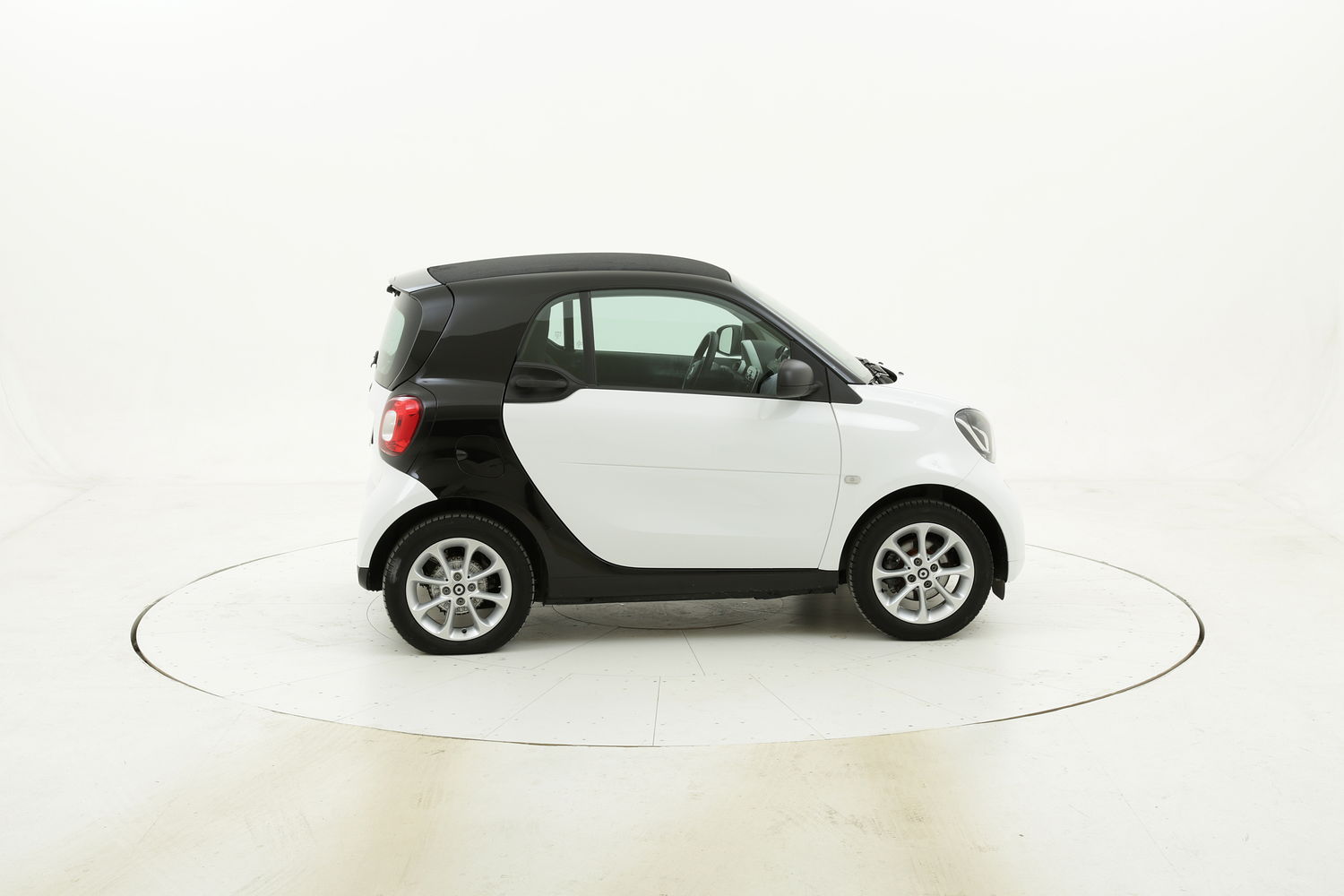 Smart Fortwo Youngster twinamic usata del 2018 con 23.712 km