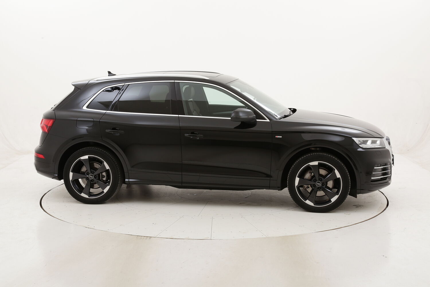 Audi Q5 Business Sport quattro S tronic usata del 2017 con 56.383 km