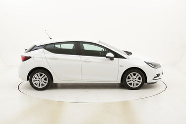 Opel Astra Elective usata del 2016 con 65.121 km