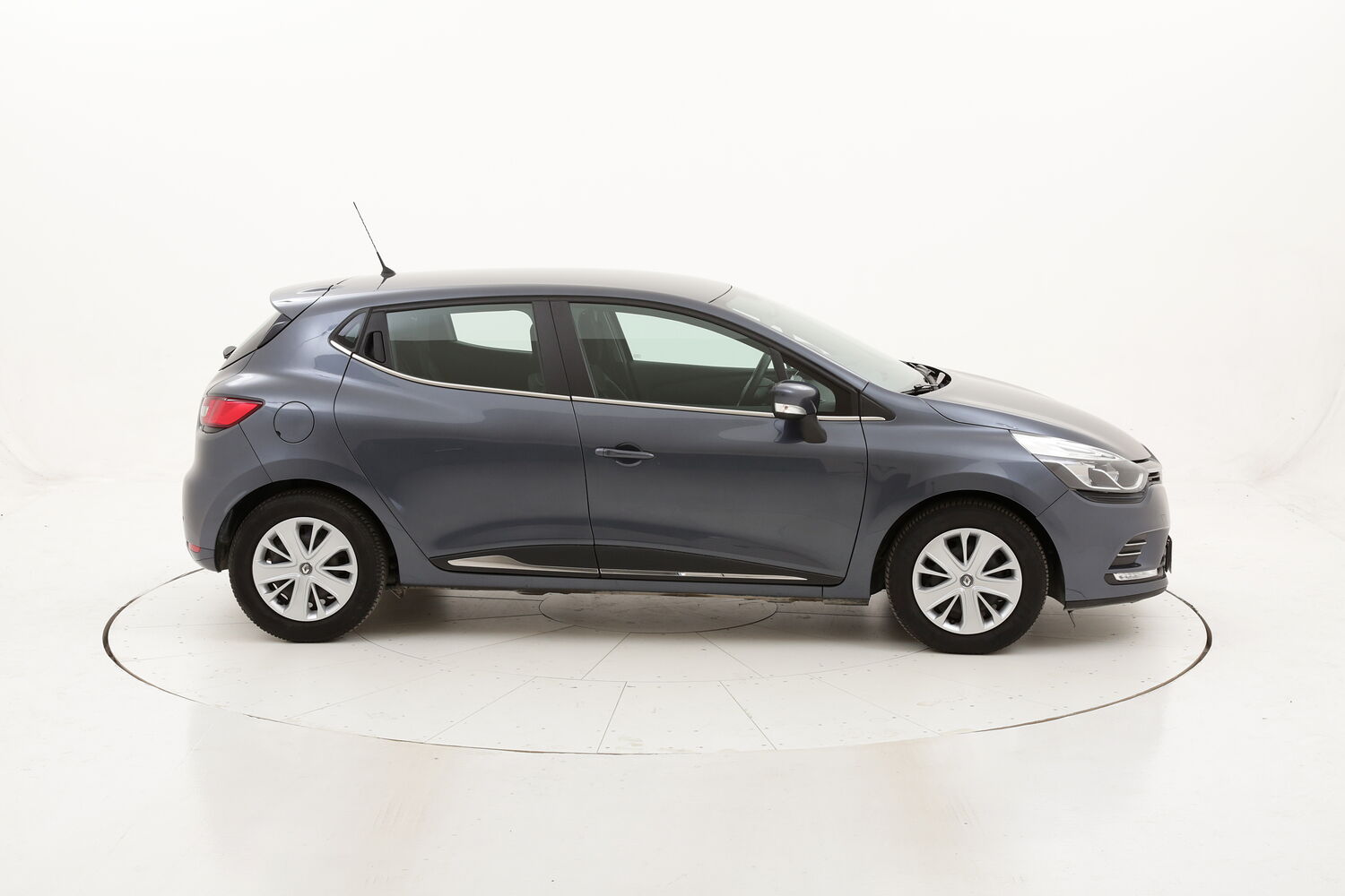 Renault Clio Energy Zen usata del 2018 con 112.648 km