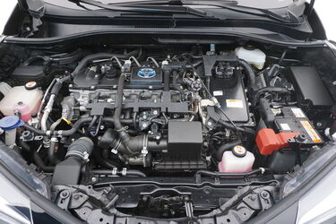 Vano motore di Toyota C-HR