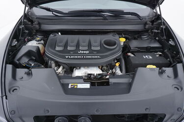 Jeep Cherokee Vano motore Vano motore di Jeep Cherokee