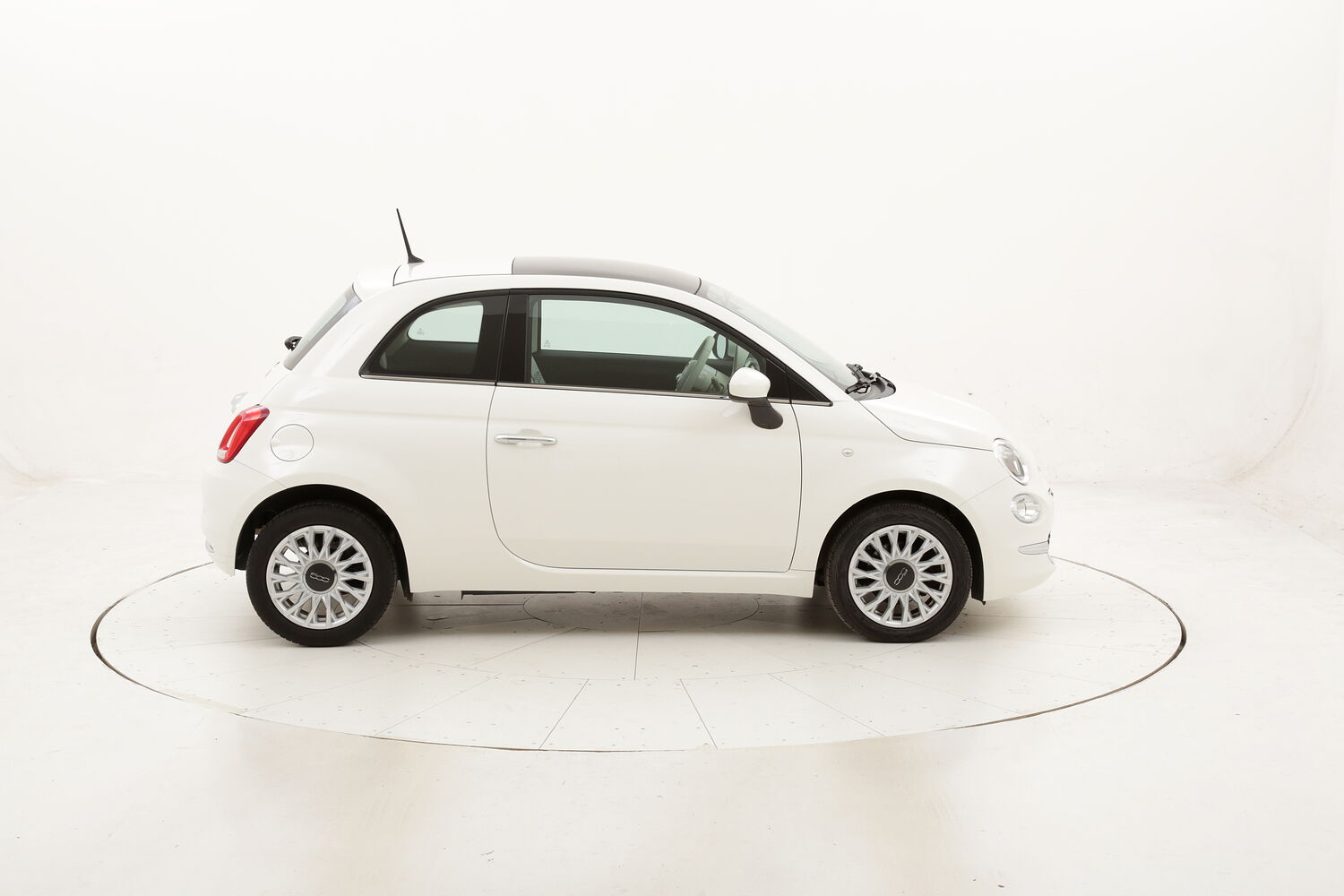 Fiat 500 Lounge usata del 2019 con 30.376 km
