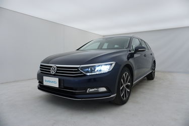 Volkswagen Passat Visione frontale Visione frontale di Volkswagen Passat