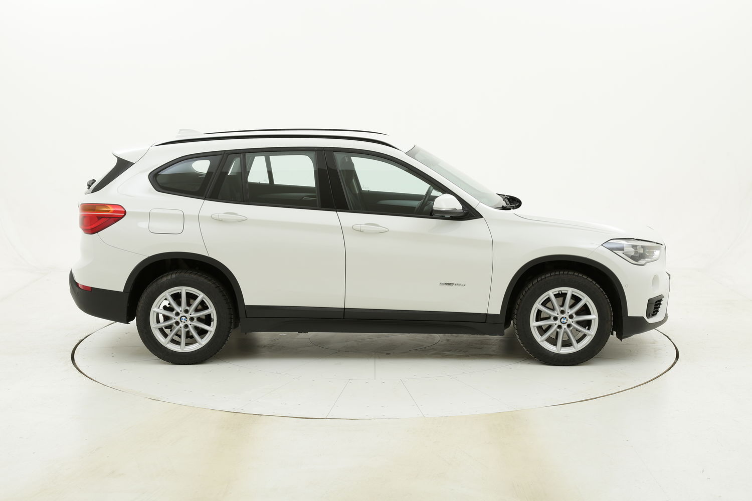 BMW X1 18d sDrive Business aut. usata del 2017 con 112.169 km