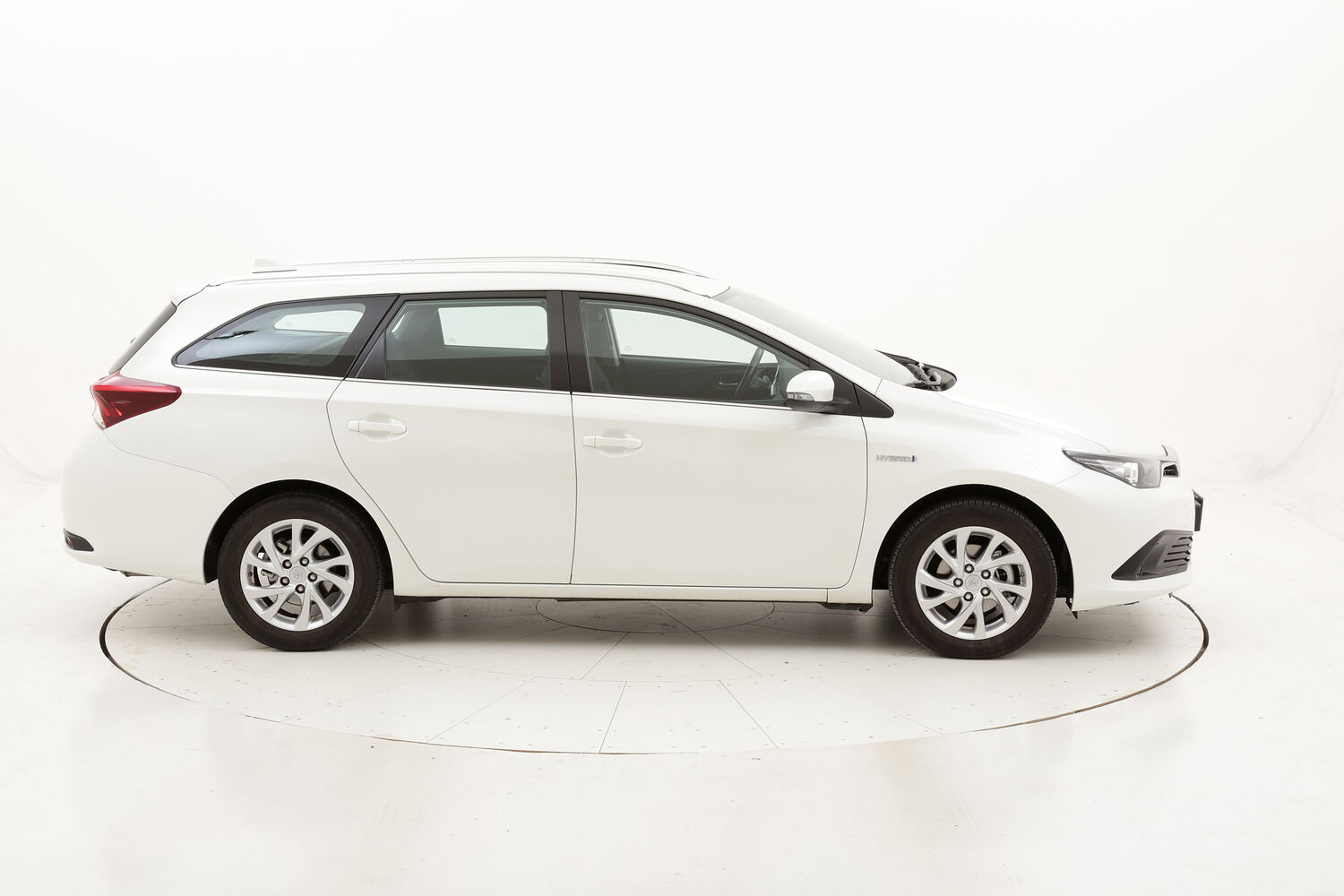 Toyota Auris TS Hybrid Business usata del 2018 con 19.067 km