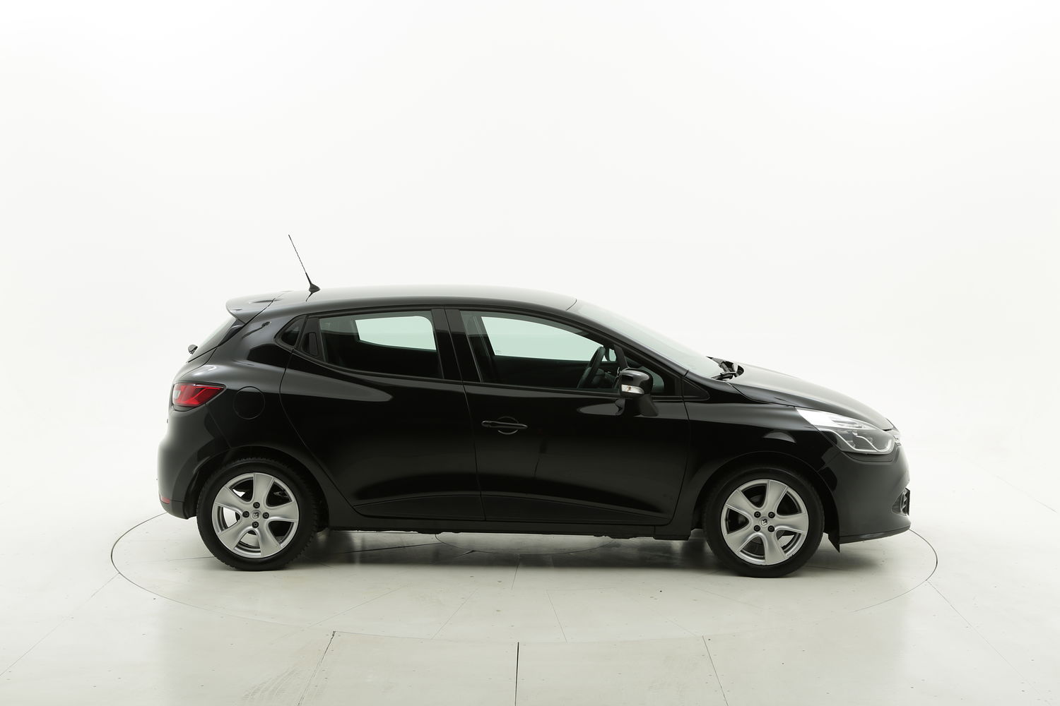 Renault Clio usata del 2015 con 77.605 km