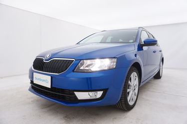 Skoda Octavia Da un'altra prospettiva Skoda Octavia Da un'altra prospettiva