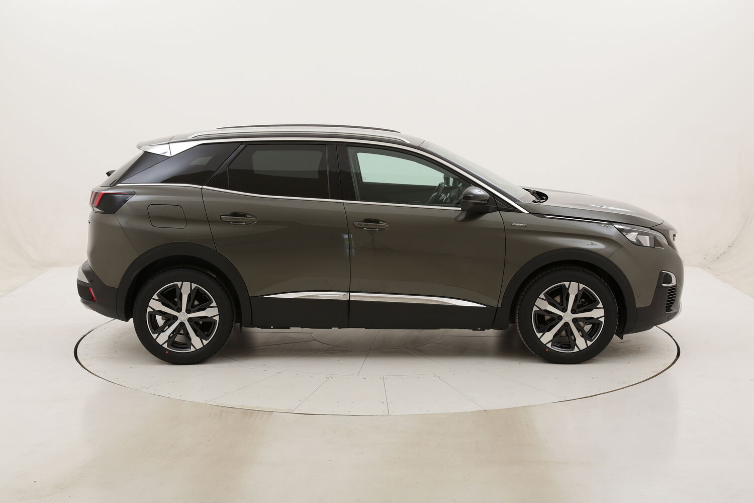 Peugeot 3008 GT Line EAT6 usata del 2017 con 61.696 km