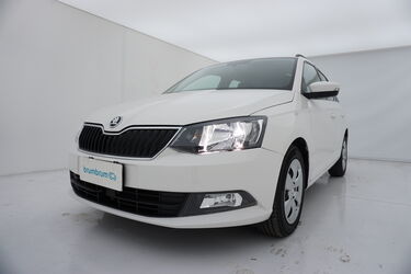 Skoda Fabia Visione frontale Visione frontale di Skoda Fabia
