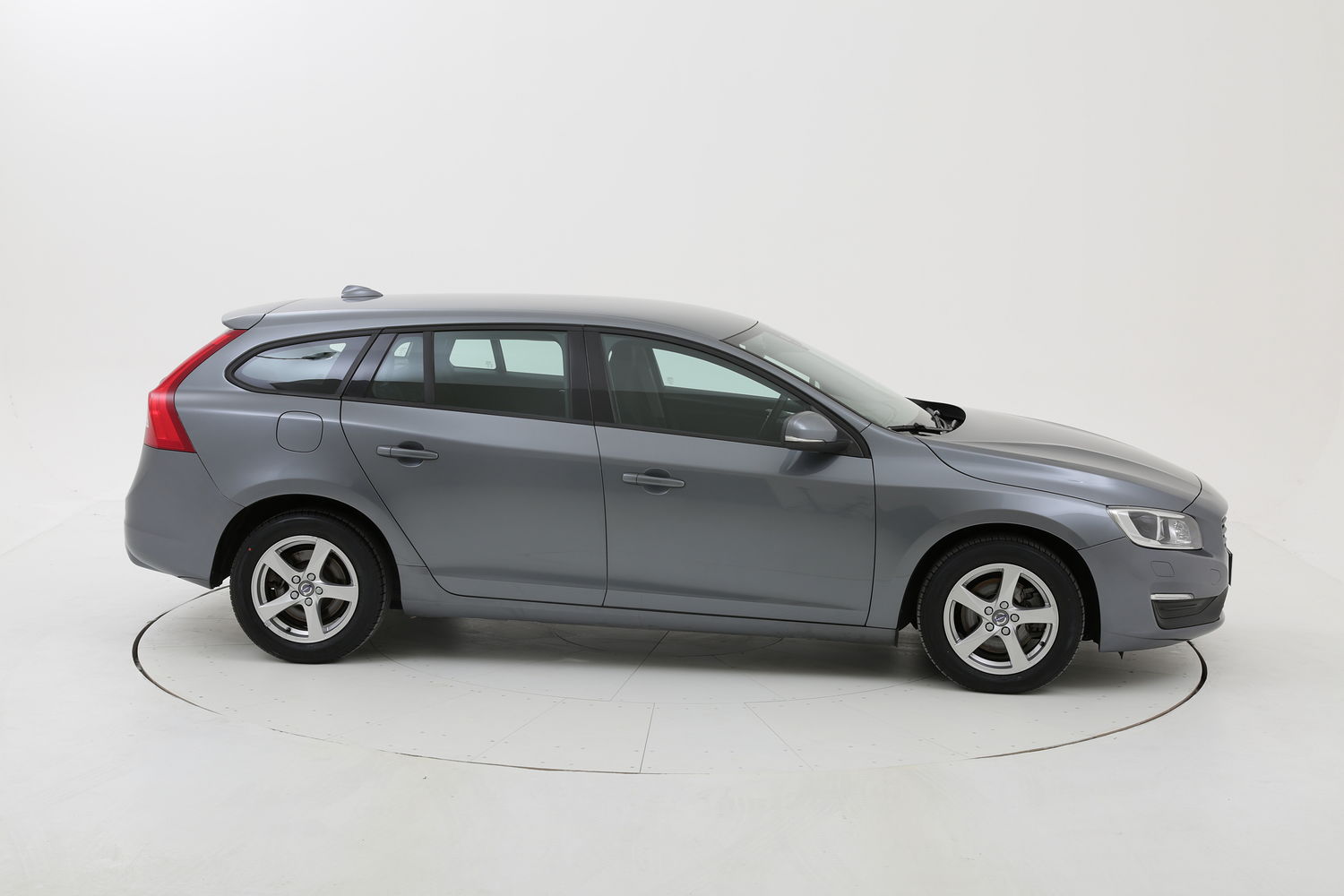 Volvo V60 usata del 2016 con 123.800 km