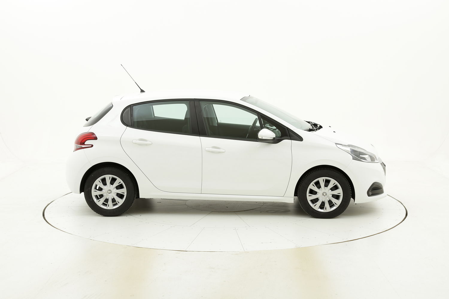 Peugeot 208 usata del 2016 con 33.451 km