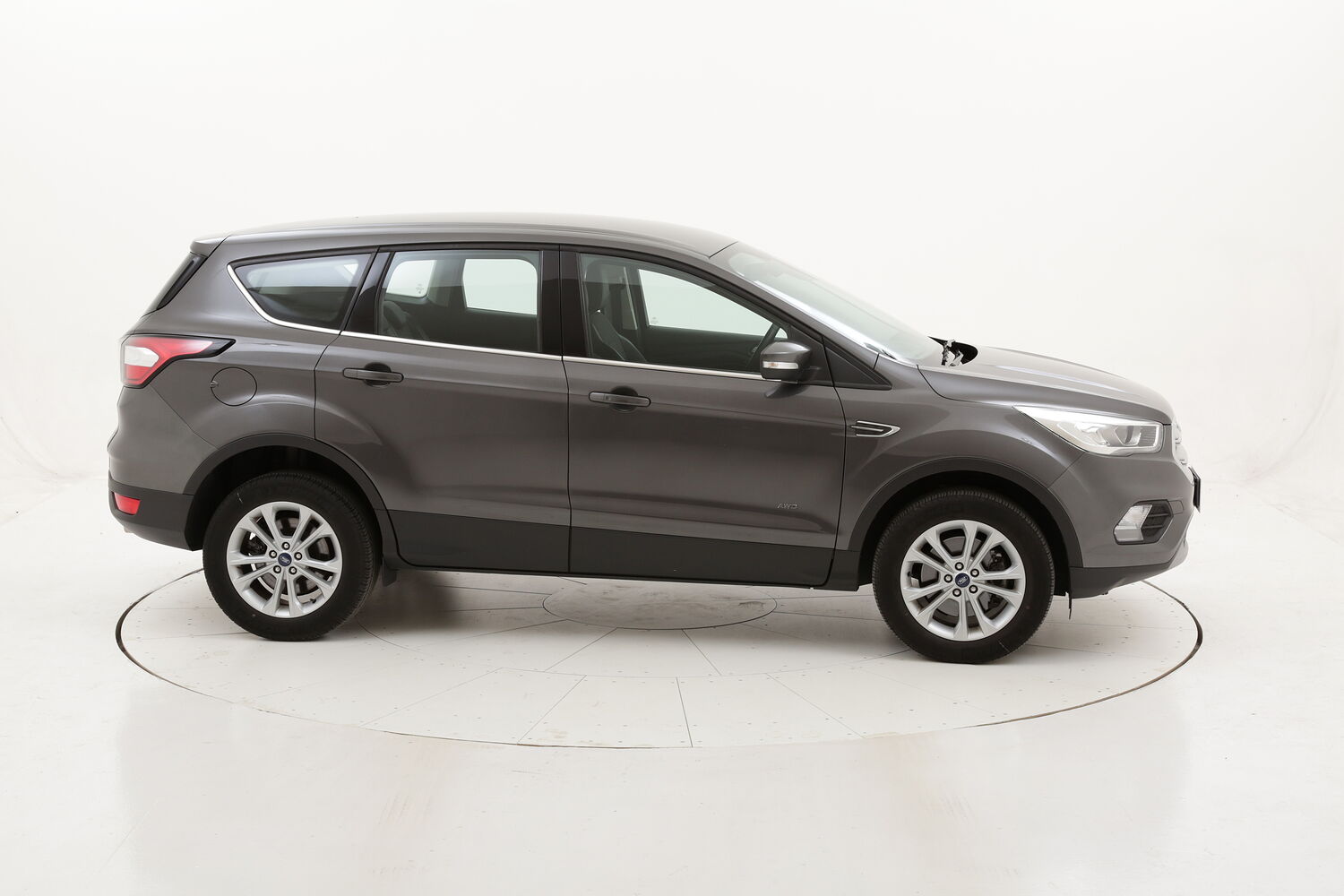 Ford Kuga Titanium 4WD Powershift usata del 2017 con 103.435 km