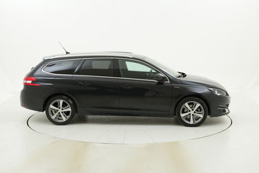 Peugeot 308 usata del 2017 con 131.966 km