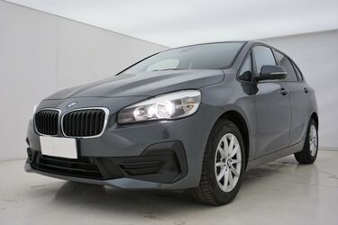 Visione frontale di BMW Serie 2 Active Tourer