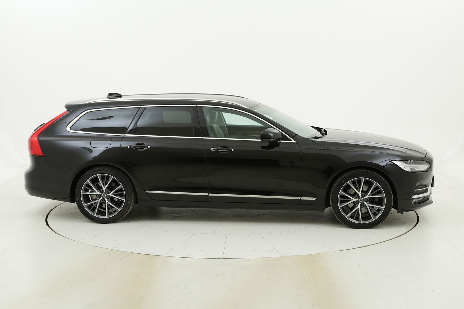 Volvo V90 usata del 2017 con 86.234 km