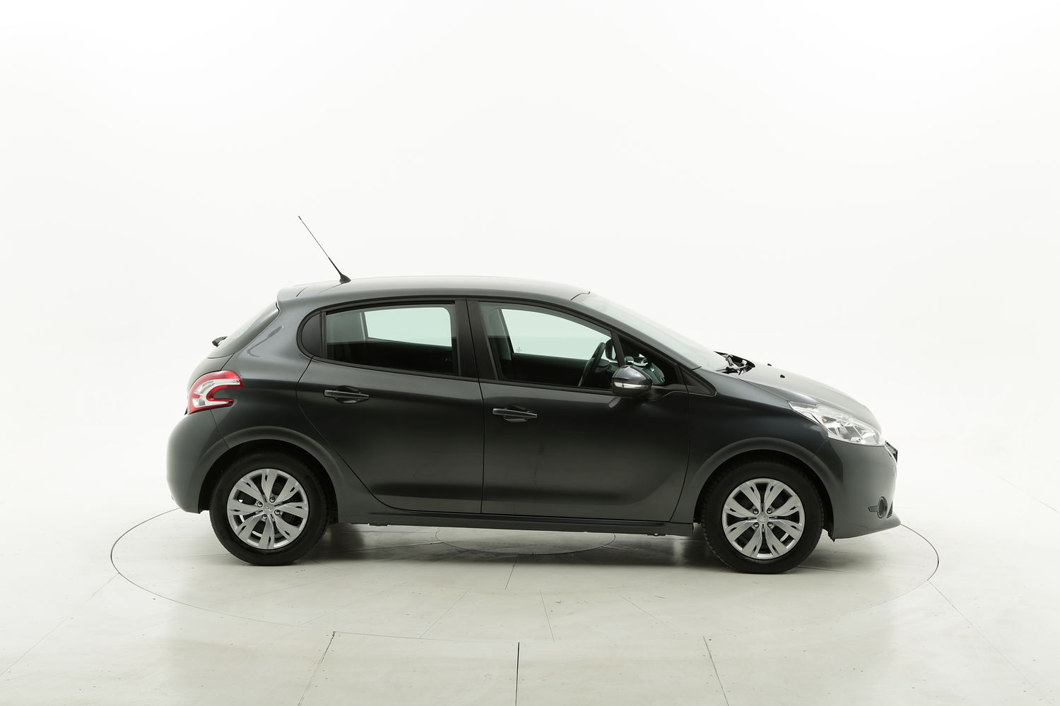 Peugeot 208 usata del 2015 con 31.132 km