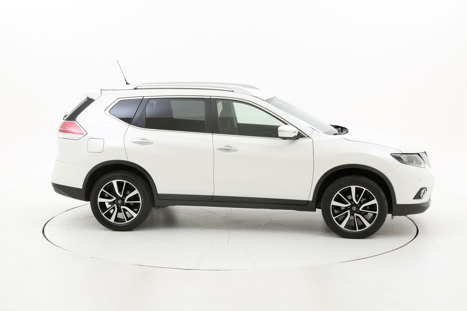 Nissan X-Trail usata del 2015 con 136.767 km