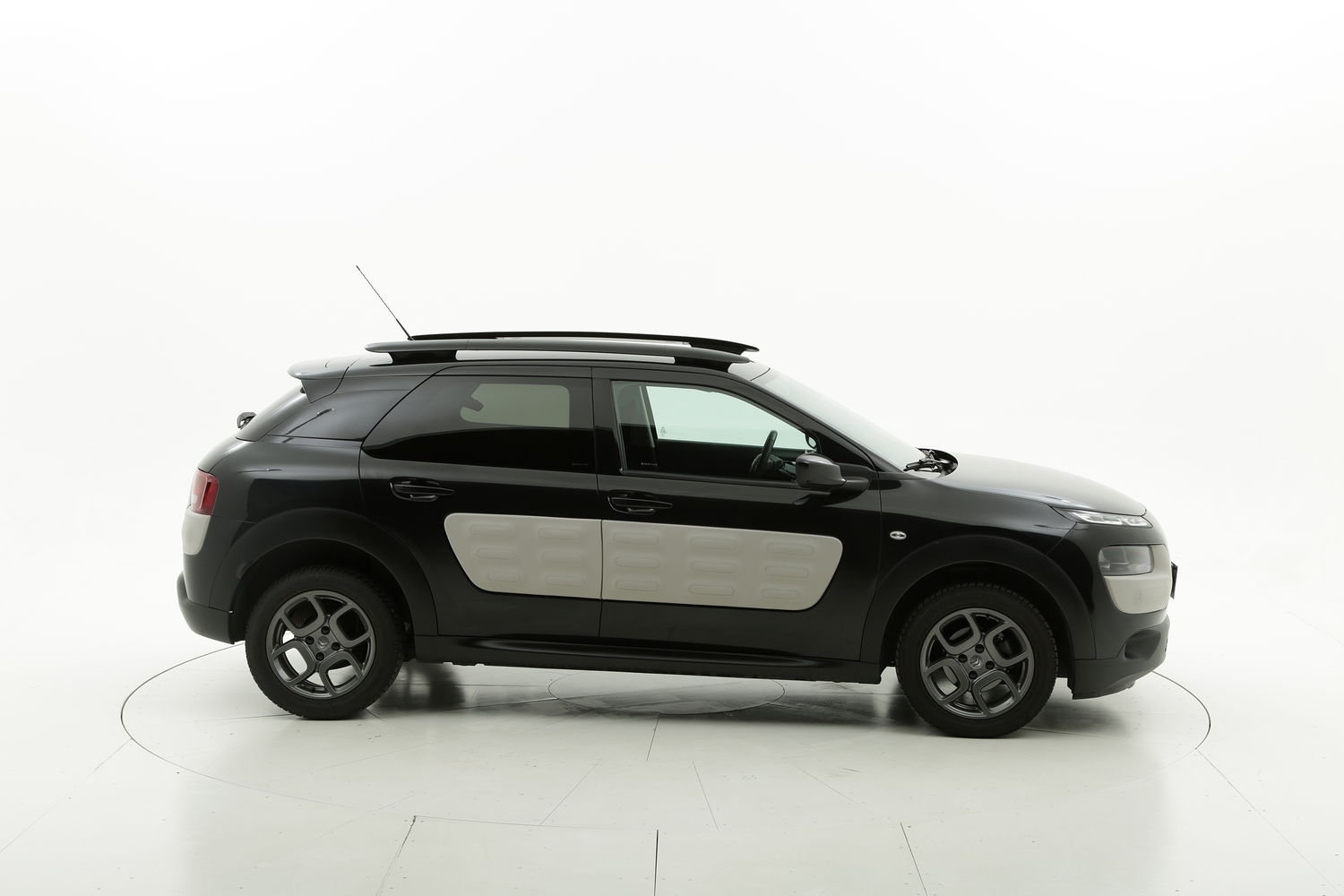 Citroen C4 usata del 2015 con 87.939 km